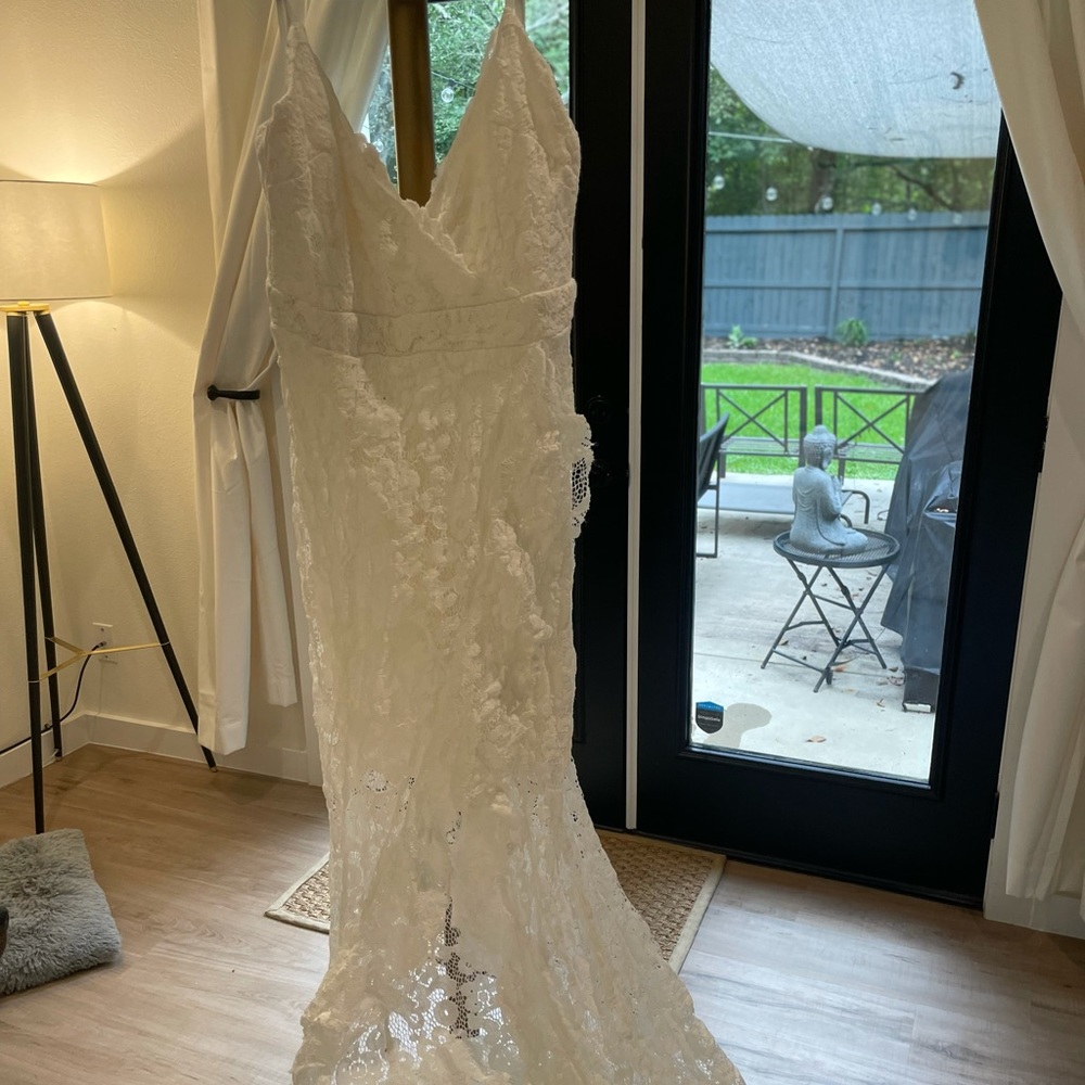 Luxxel Maxi White Lace Dress